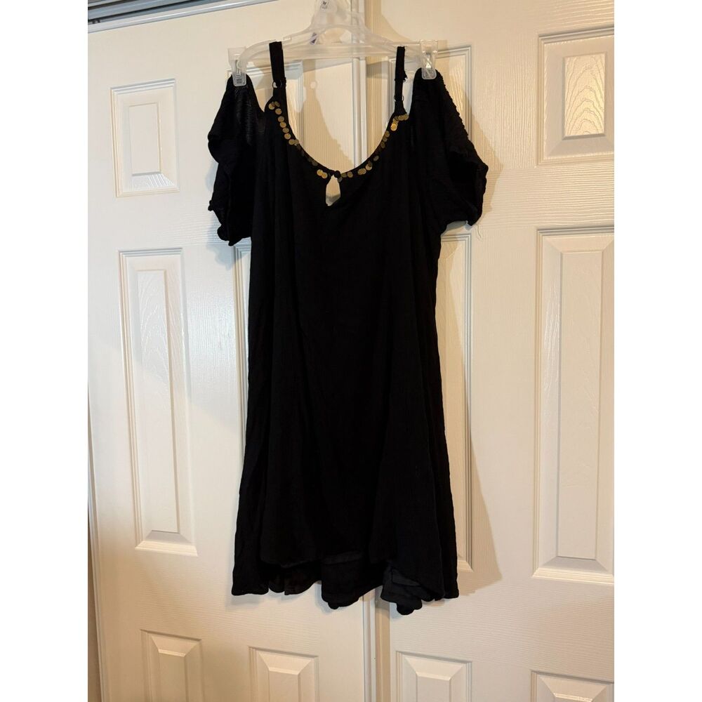 #053 - Torrid - Size 3 - Off the Shoulder Black Dress - Gold Sequins